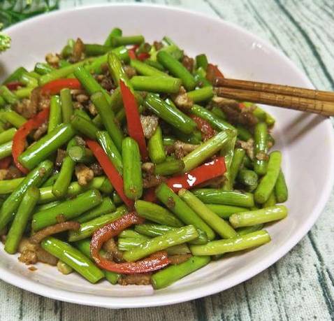 蒜苔炒肉怎么做好吃