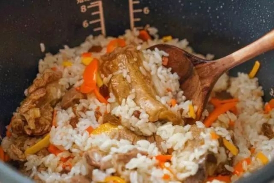 羊肉抓饭怎么做