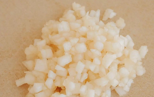 宝宝莲藕雪梨羹的做法 适合8个月以上宝宝辅食介绍