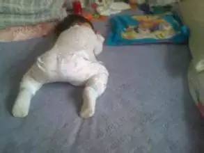 宝宝怎么睡出好头型