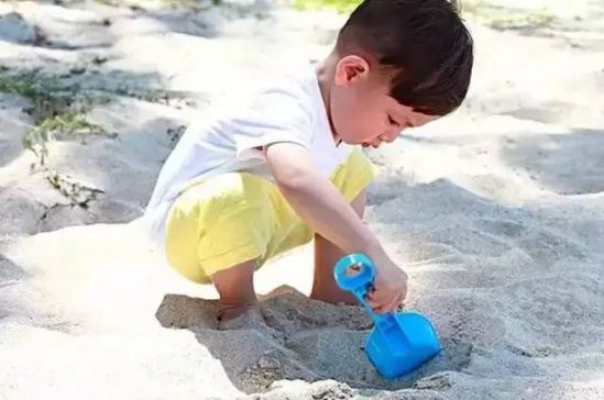 为什么宝宝夏季容易发烧