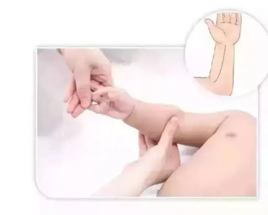 宝宝快速退烧的方法 宝宝发烧该怎么办吗