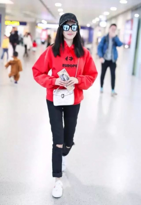 2024卫衣搭配女