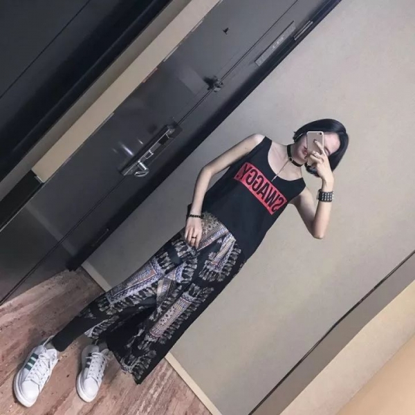 女生晚上街拍怎么搭配
