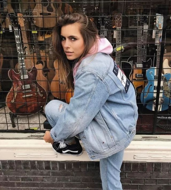 牛仔外套搭配女