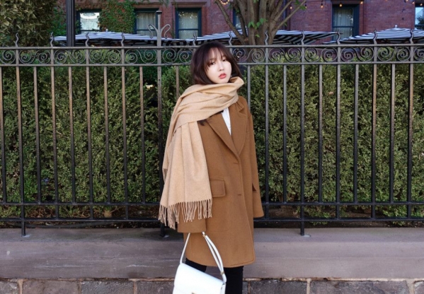 什么颜色的围巾最百搭 什么颜色的围巾好搭衣服