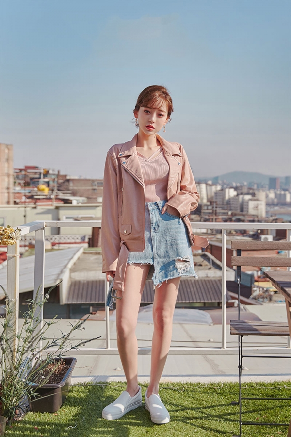 皮衣配什么裙子好看图片 皮衣搭什么裙子好看