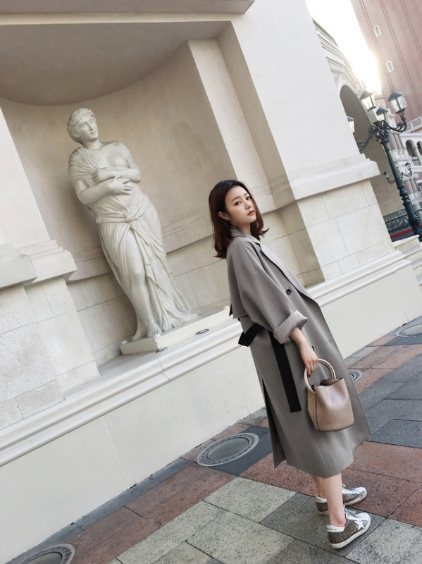 小个子穿风衣的长度 小个子穿风衣到膝盖