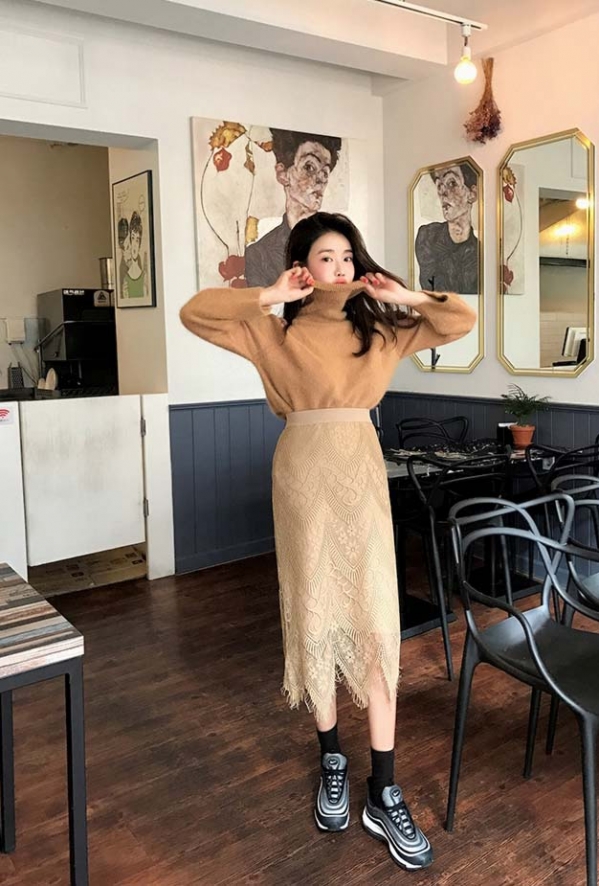 蕾丝长裙配什么鞋子 蕾丝长裙怎么搭配