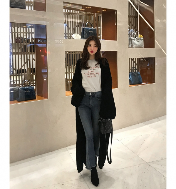 黑色针织衫搭配图片 黑色针织衫怎么搭配