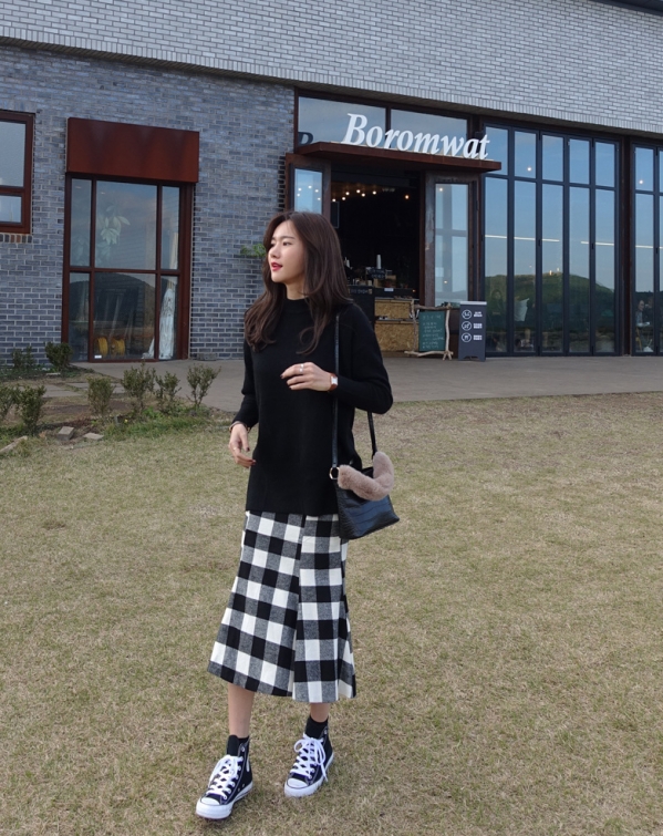 格子长裙搭配什么鞋子 格子长裙搭配图片