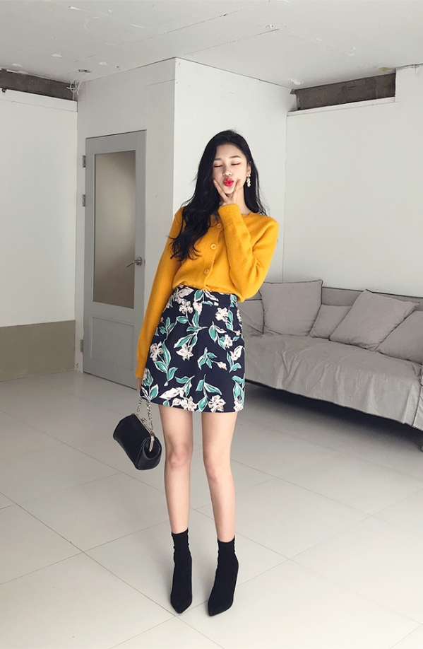 碎花短裙怎么搭配 碎花短裙美女图片