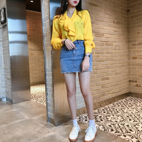 衬衫搭配什么裙子好看 衬衫配裙子的图片