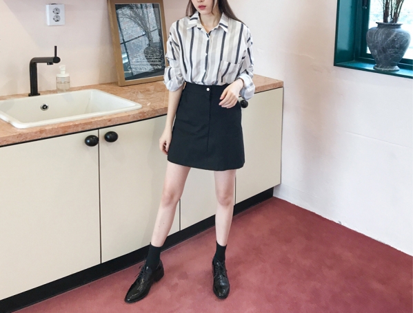 衬衫搭配什么裙子好看 衬衫配裙子的图片