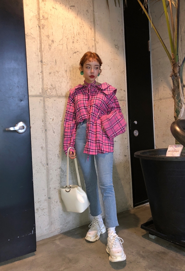 白鞋鞋边发黄怎么办 小白鞋鞋边黄了怎么办