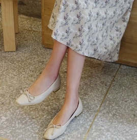 吊带连衣裙配什么鞋子 吊带连衣裙搭什么鞋子