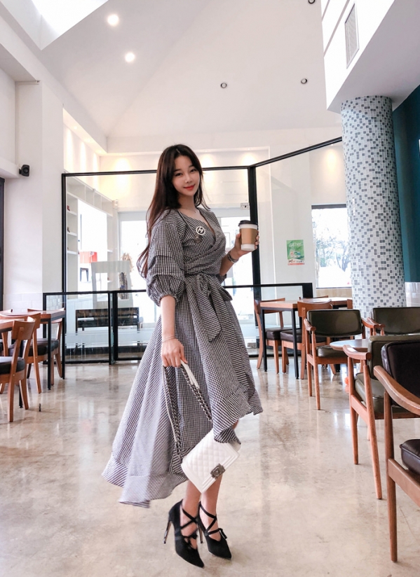 格子连衣裙配什么鞋子 格子连衣裙穿什么鞋子