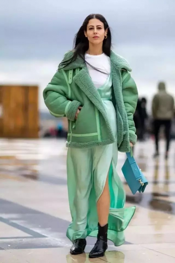 冬季裙子搭配图片 冬季裙子这么搭配美极了
