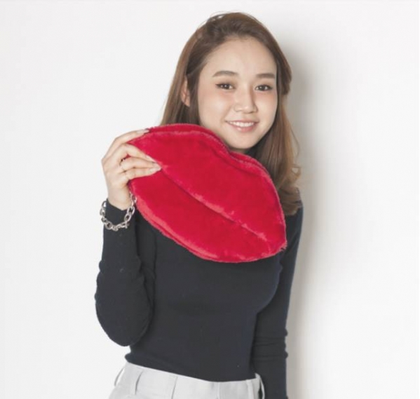 2024流行什么颜色衣服