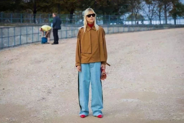 牛仔裤怎么搭配女