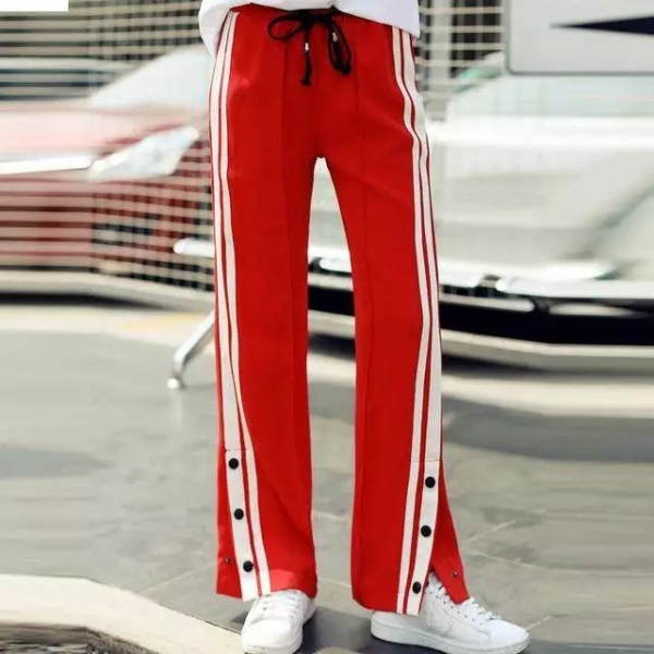 校服裤子怎么穿好看