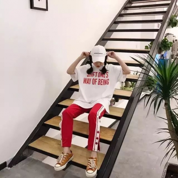 帆布鞋怎么搭配裤子好看