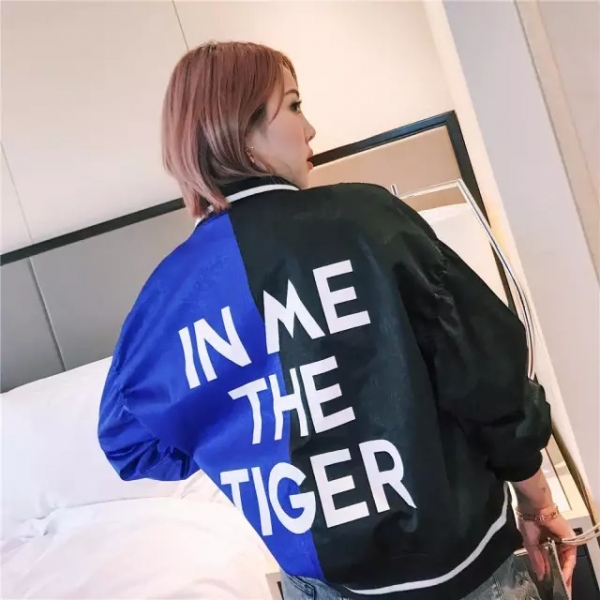 初秋穿什么衣服好看女