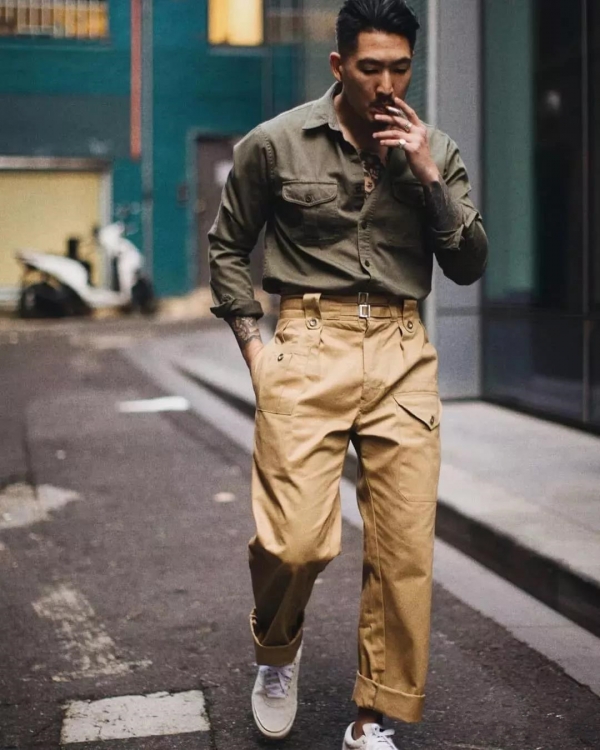 男生头大穿什么衣服 男生头大怎么穿衣服