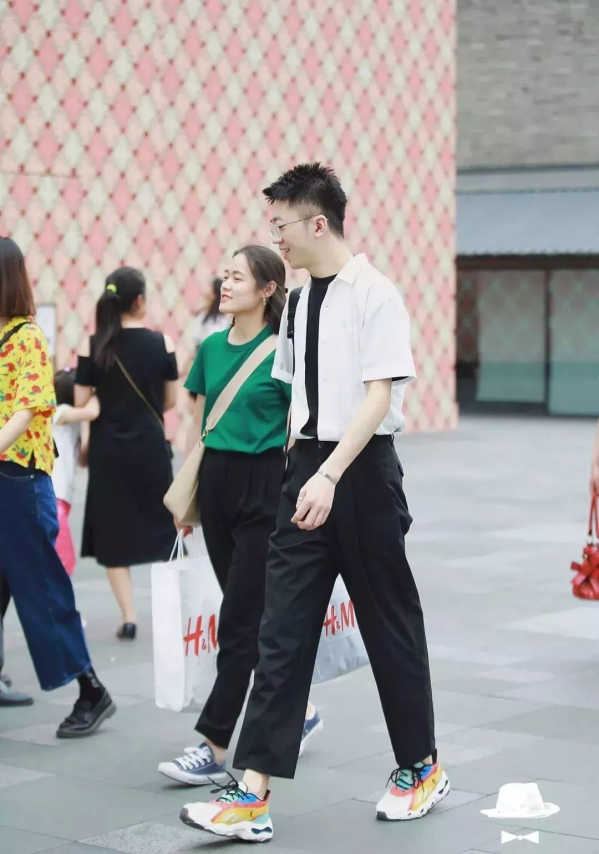 老爹鞋怎么搭配男 老爹鞋怎么配衣服