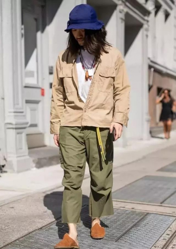 今年男生流行什么颜色衣服 男生穿什么颜色衣服好看
