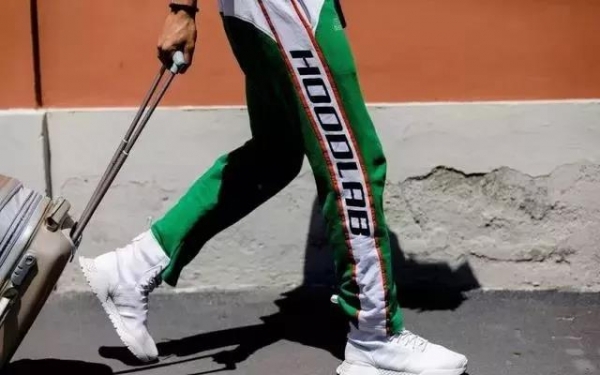 今年男生流行什么颜色衣服 男生穿什么颜色衣服好看