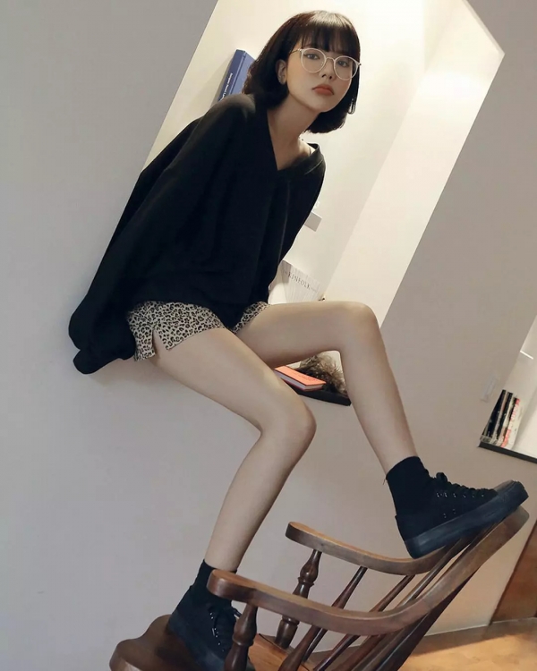 豹纹衣服的合适搭配 今年秋天流行什么衣服