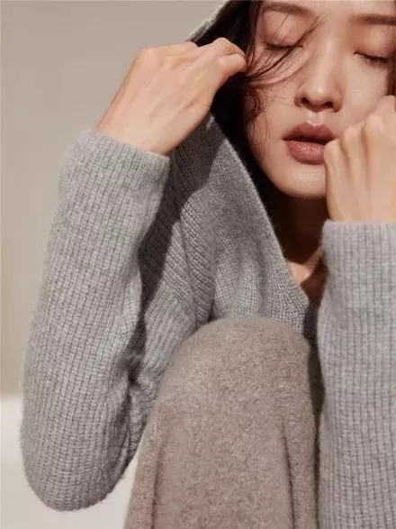 秋天适合穿什么衣服女 女人秋天穿什么衣服好看