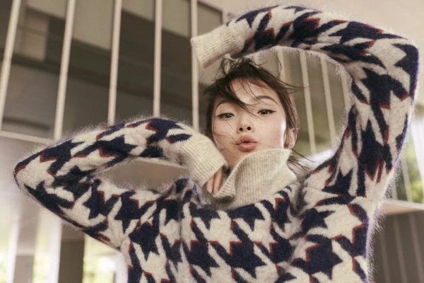 秋天适合穿什么衣服女 女人秋天穿什么衣服好看