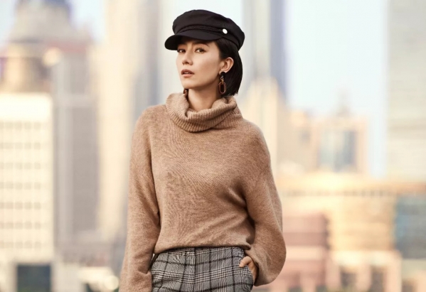 秋天适合穿什么衣服女 女人秋天穿什么衣服好看