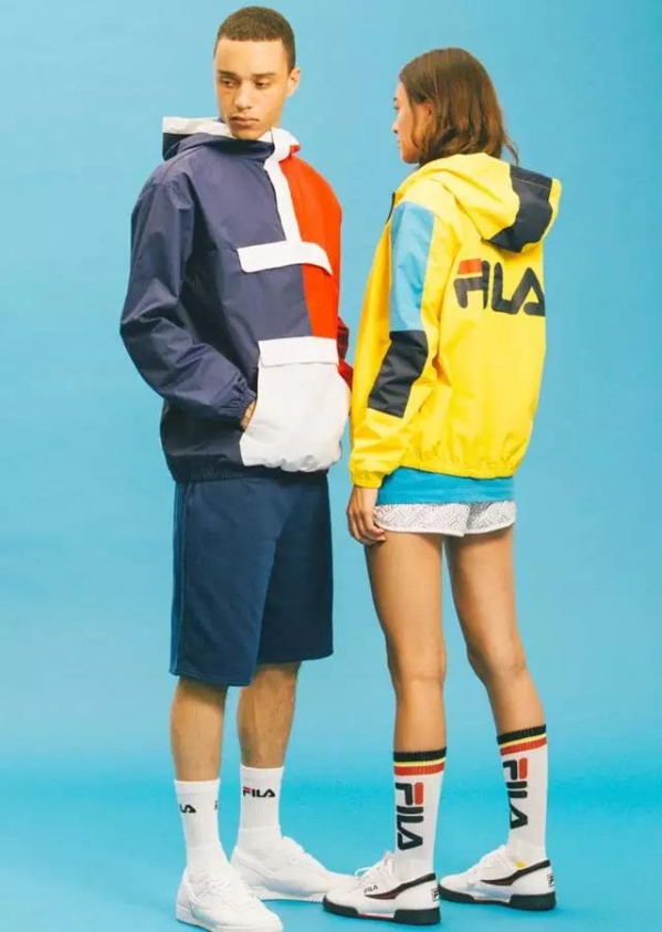 女生防风衣搭配 今年秋天流行穿什么衣服