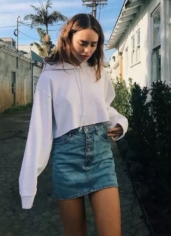 秋天卫衣和半裙怎么搭配 女生秋天怎么穿衣服好看