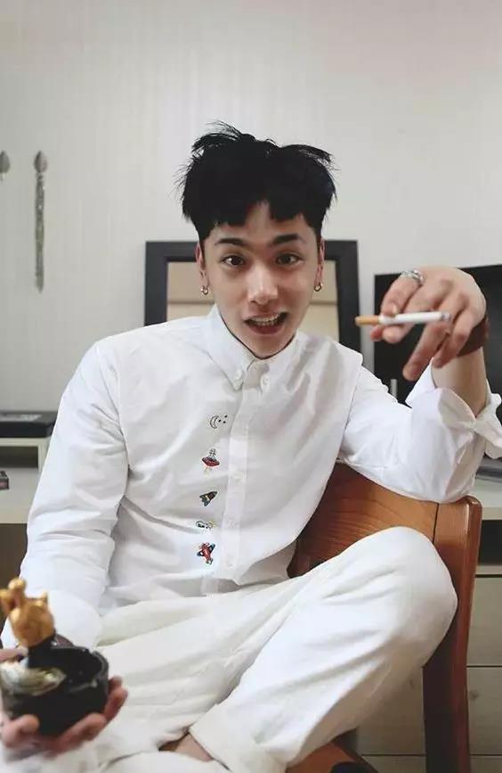 秋天男生怎么穿衣显高 秋天矮个子怎么搭配