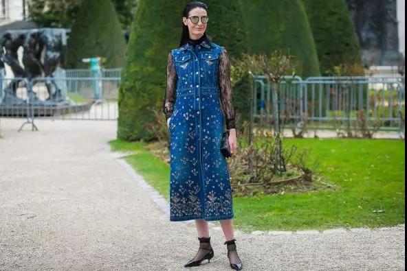 秋天女生穿什么袜子好看 秋天穿的短袜子