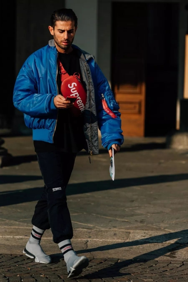 男生秋冬怎么穿衣搭配 今年秋冬流行怎么穿衣打扮