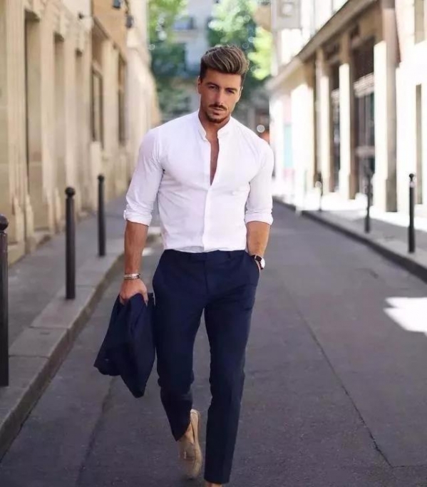 秋季男生衬衣怎么穿好看 秋天男生穿什么衣服好看