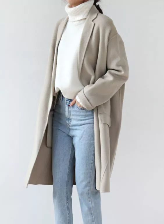 女生大衣和毛衣怎么搭配好看 女生大衣里面穿什么衣服好看