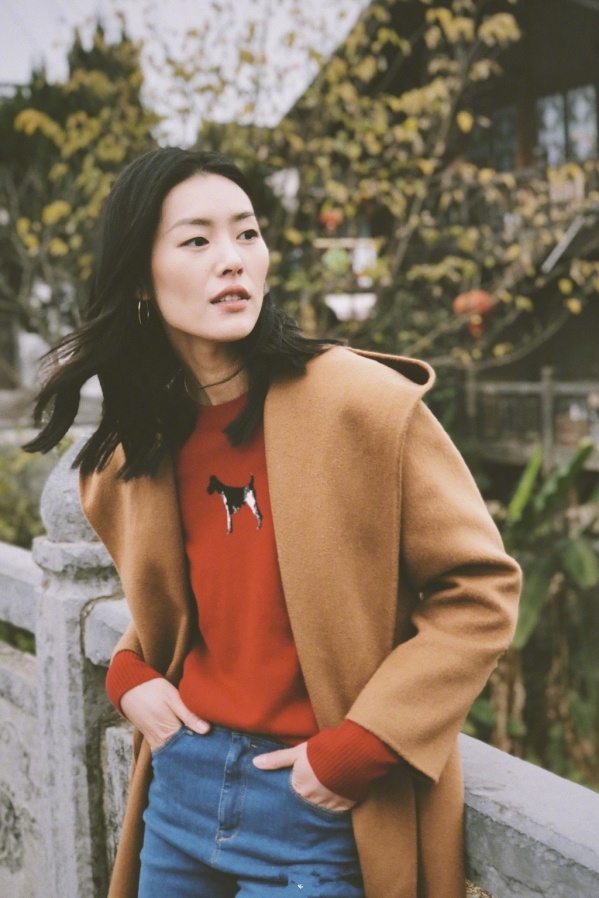 女生毛呢大衣怎么搭配好看 女生毛呢大衣里面穿什么好看