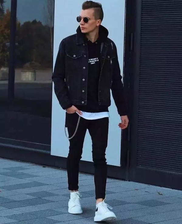 男生冬天黑色衣服怎么搭配 男生冬天黑色好看吗