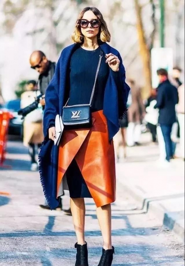 女生冬天穿什么颜色好看 今年冬天流行穿什么颜色衣服