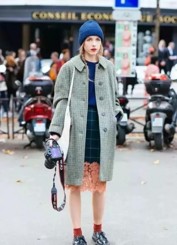 冬天女生戴什么帽子好看 今年冬天流行戴什么帽子