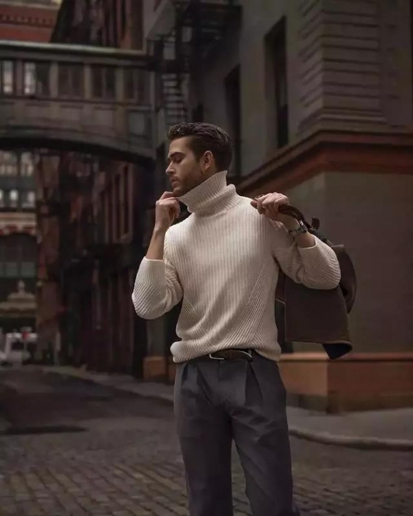 男士高领毛衣怎么搭配外套 男生冬天里面穿什么衣服今年冬天怎么穿衣时尚