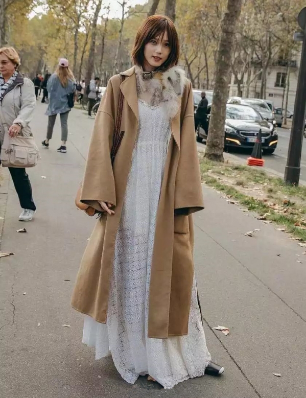 女生大衣里面穿什么好看 大衣里面搭配什么衣服好看