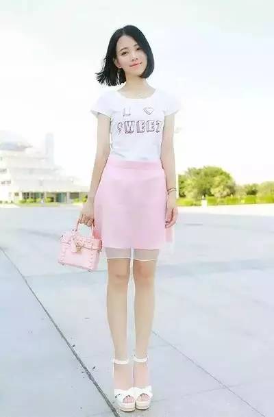 女生衣服怎么搭配鞋子图片