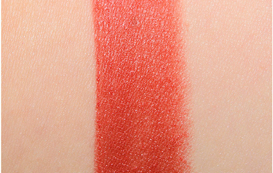colourpop丝绒唇膏试色 卡拉泡泡口红试色